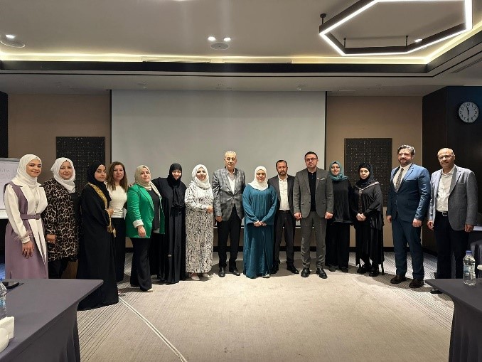 هيئة المرأة تكرّم السورية رنيم الحسين على تفوقها في جامعة تركية